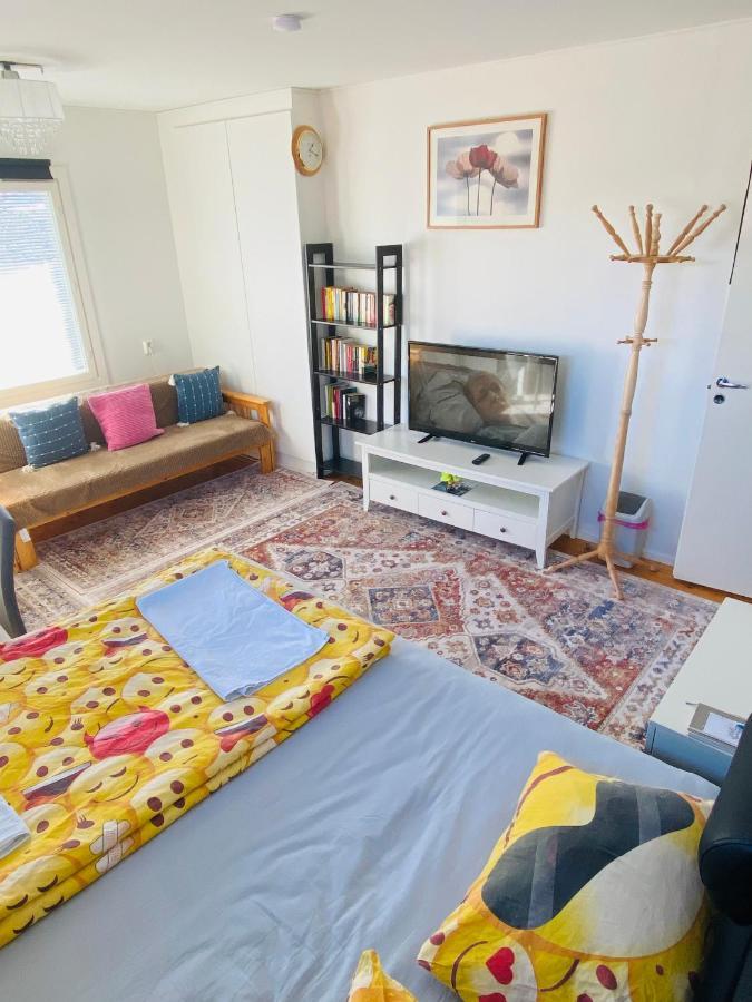 Two Bedrooms,Dining Area And Bathroom With Private Entrance Kotka Esterno foto