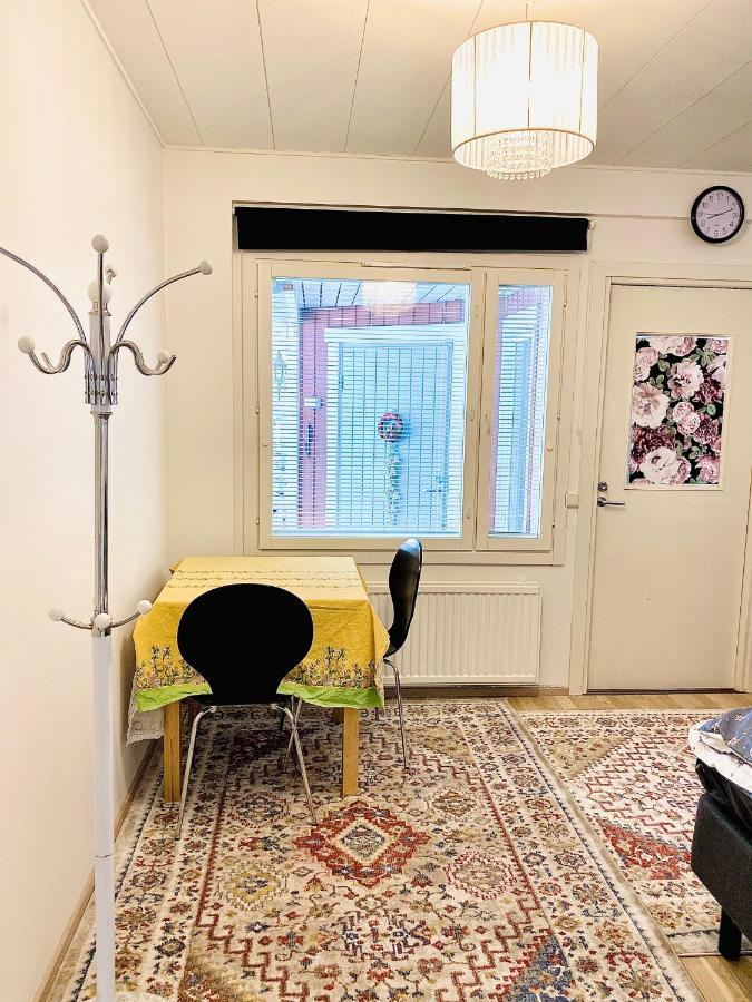 Two Bedrooms,Dining Area And Bathroom With Private Entrance Kotka Esterno foto